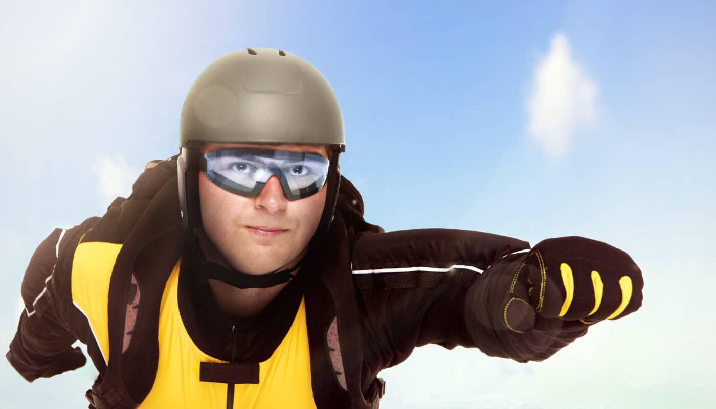 Flying delivery man | Entytle