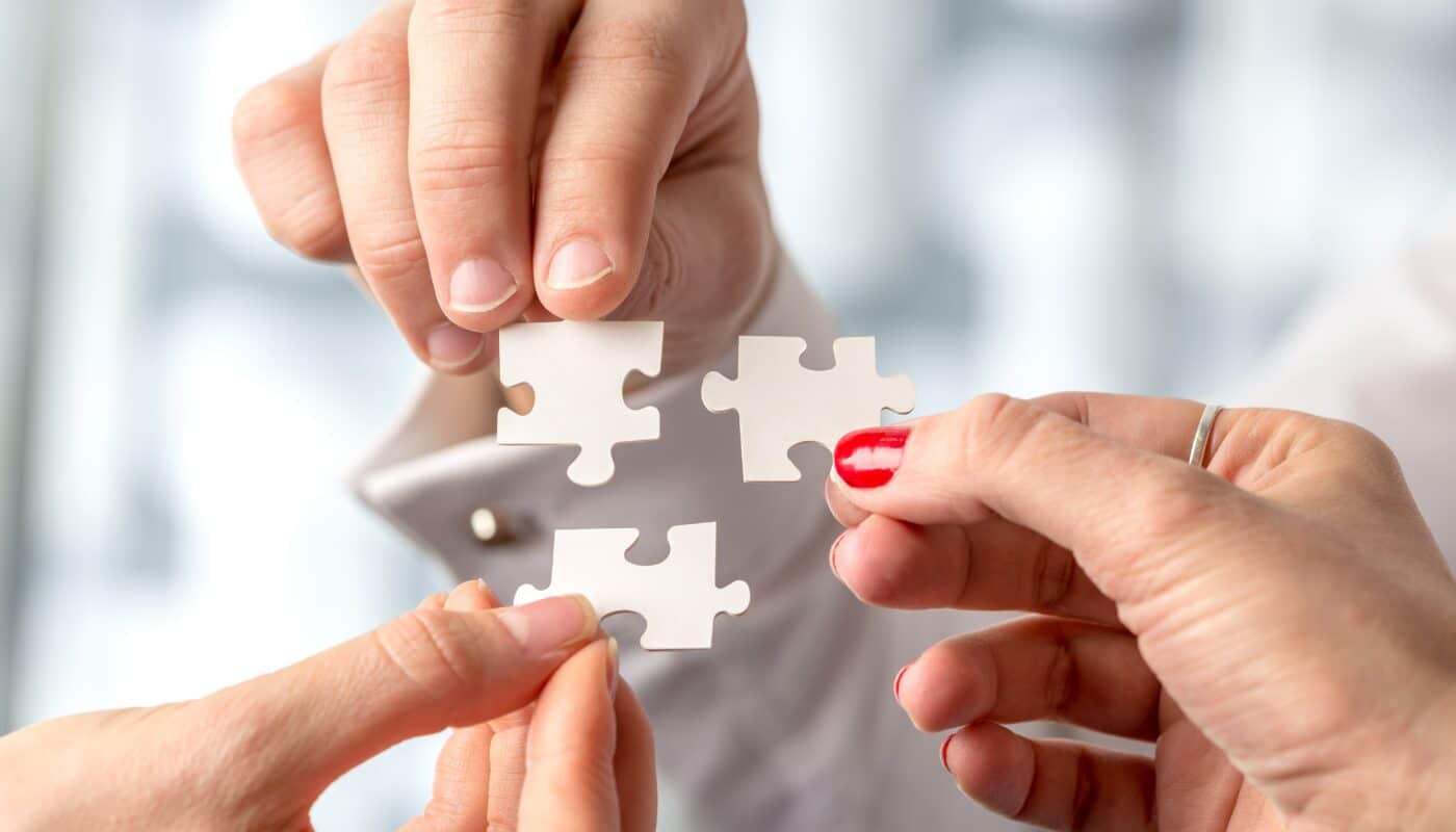 How to implement an Installed Base Management solutions?